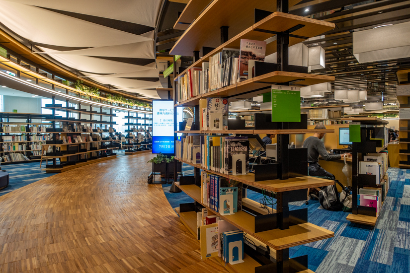 広島市立中央図書館-10F