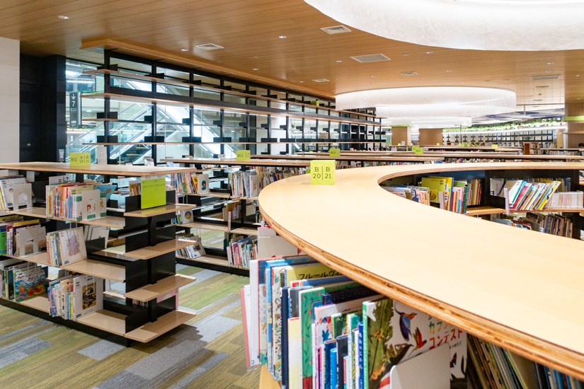 広島市立中央図書館-8F