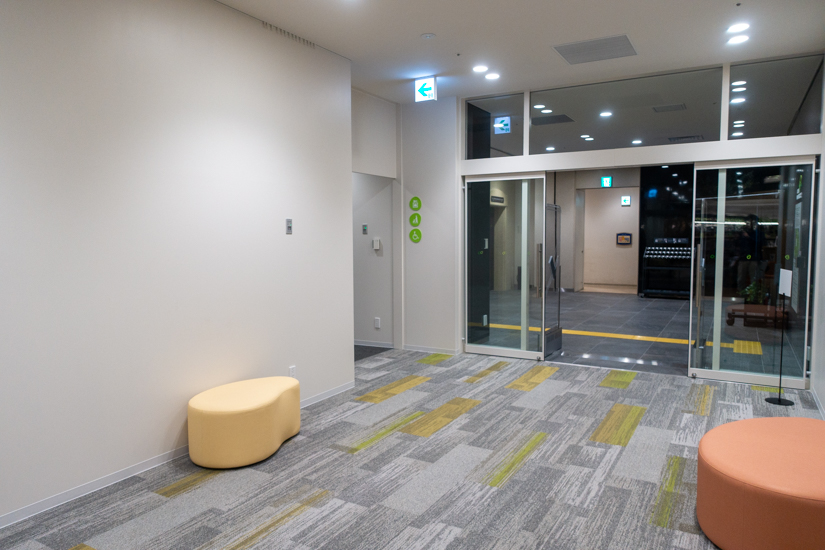 広島市立中央図書館-エントランス